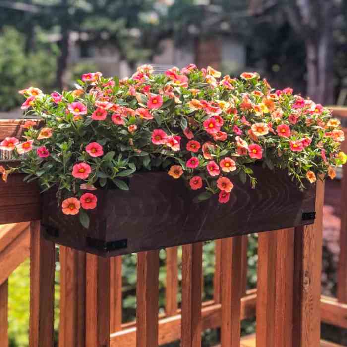 Deck rail plant pots